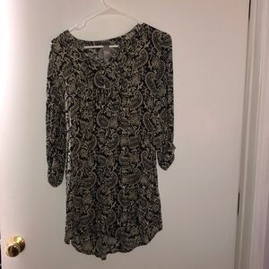 handpicked black and white tunic